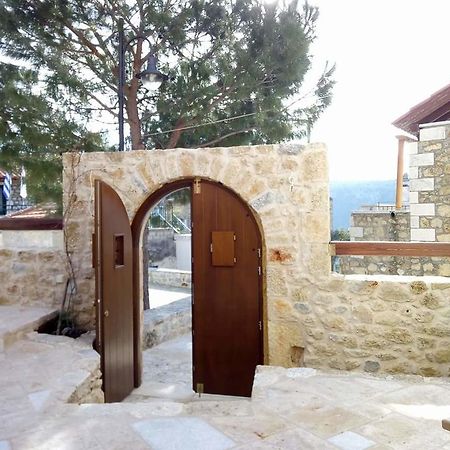 Vetilios Lithos Boutique Hotel Néon Oítilon Екстериор снимка
