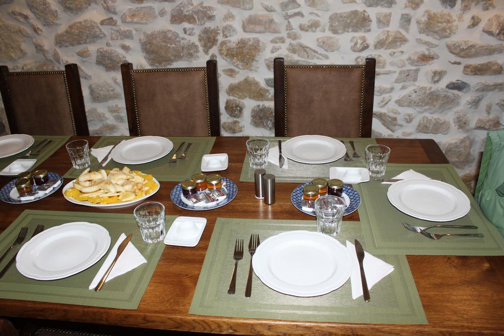 Vetilios Lithos Boutique Hotel Néon Oítilon Екстериор снимка