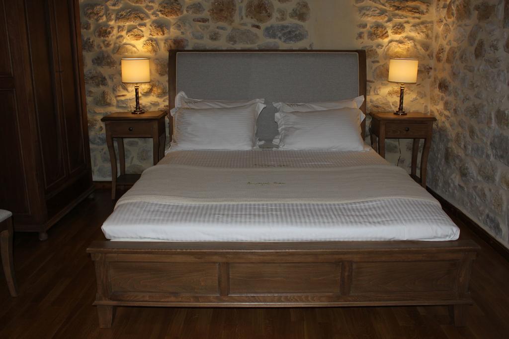 Vetilios Lithos Boutique Hotel Néon Oítilon Екстериор снимка