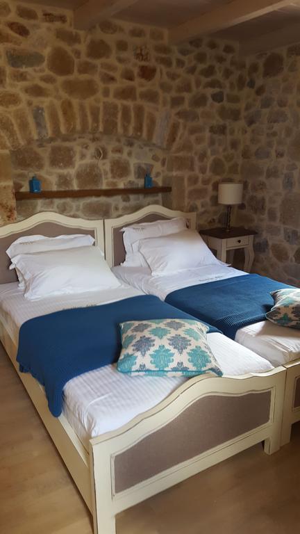 Vetilios Lithos Boutique Hotel Néon Oítilon Екстериор снимка