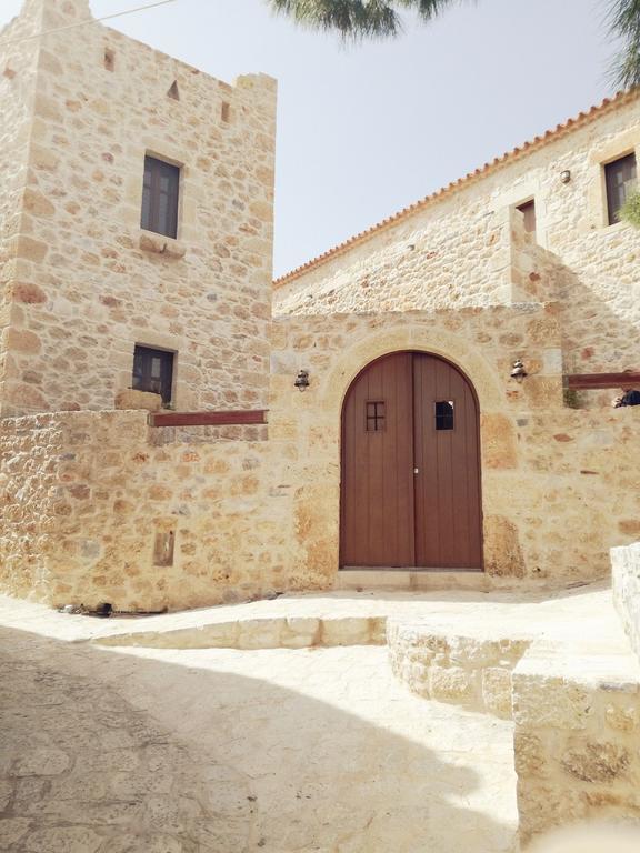 Vetilios Lithos Boutique Hotel Néon Oítilon Екстериор снимка