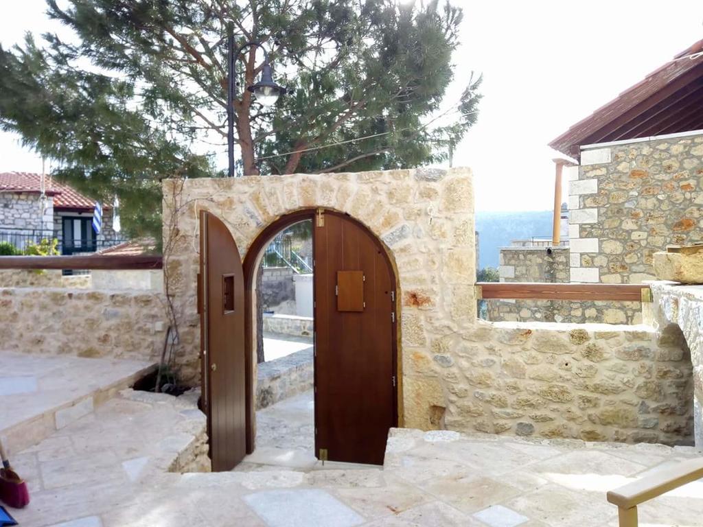 Vetilios Lithos Boutique Hotel Néon Oítilon Екстериор снимка