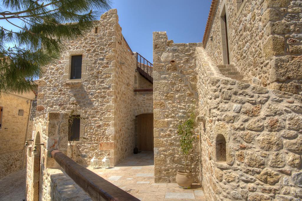 Vetilios Lithos Boutique Hotel Néon Oítilon Екстериор снимка