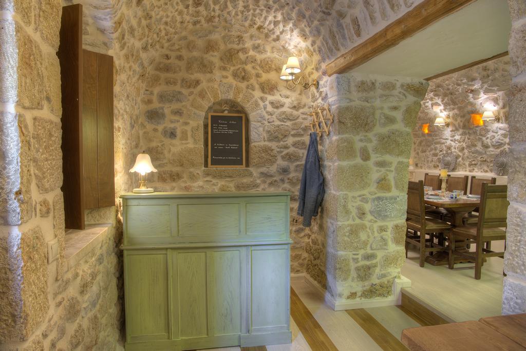 Vetilios Lithos Boutique Hotel Néon Oítilon Екстериор снимка
