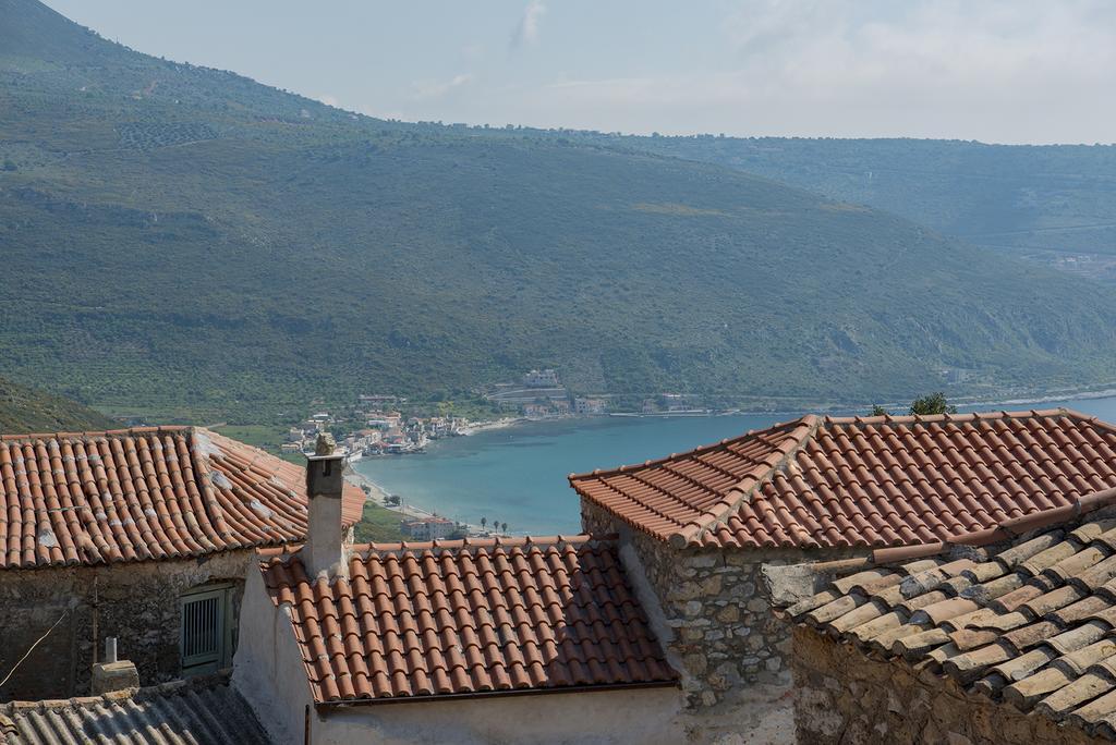 Vetilios Lithos Boutique Hotel Néon Oítilon Екстериор снимка